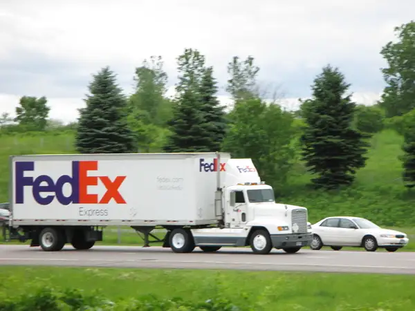 Fed Ex short by Truckinboy