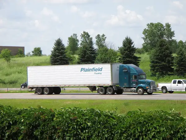 Plainfield Trucking by Truckinboy