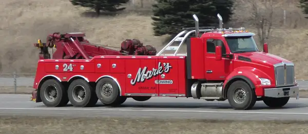 Marks Towing by Truckinboy