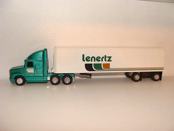 Lenertz spread axle by Truckinboy