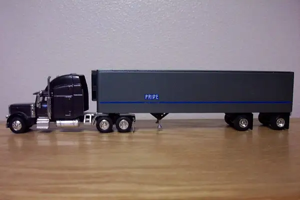 Pride Transport Pete 379 by Truckinboy