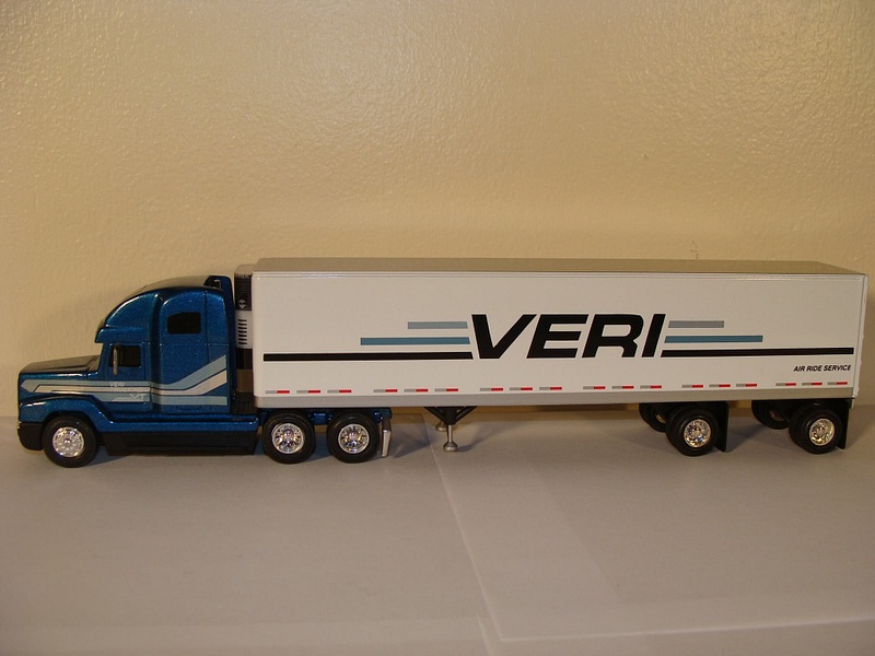 Veri Trucking FLD120 Pem trailer