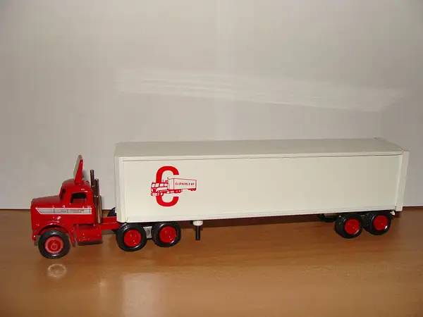 Cloverleaf Transport by Truckinboy