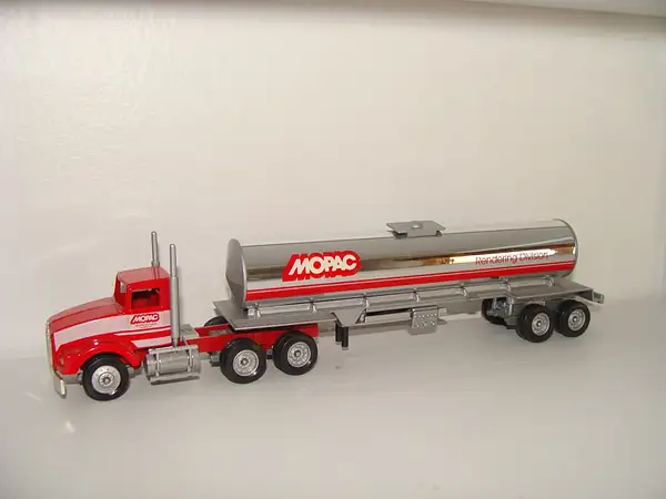 MoPac Tanker by Truckinboy