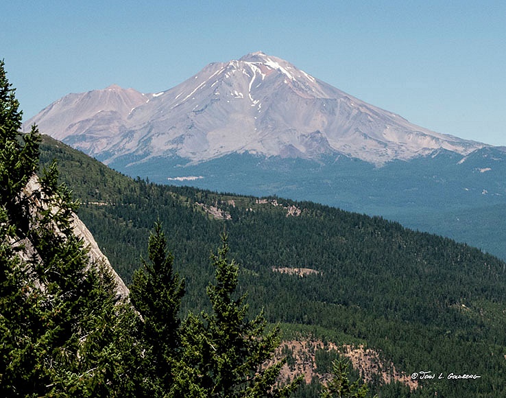 140726036 Mt Shasta from Castle Crags SP