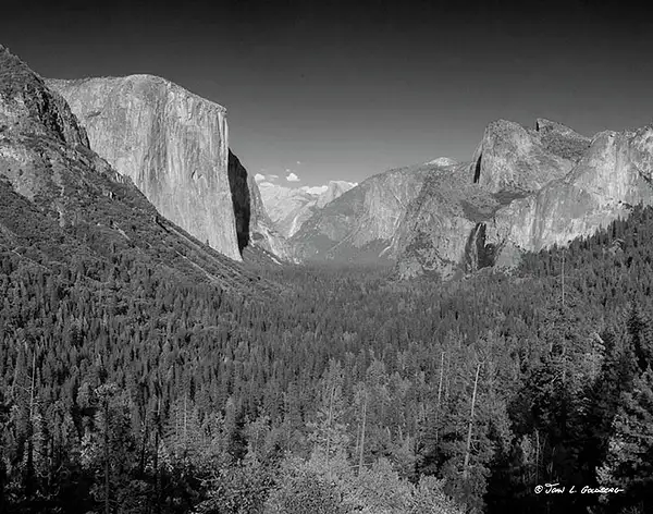 150403007BW Yosemite Valley, Half Dome, El Cap from Hwy...