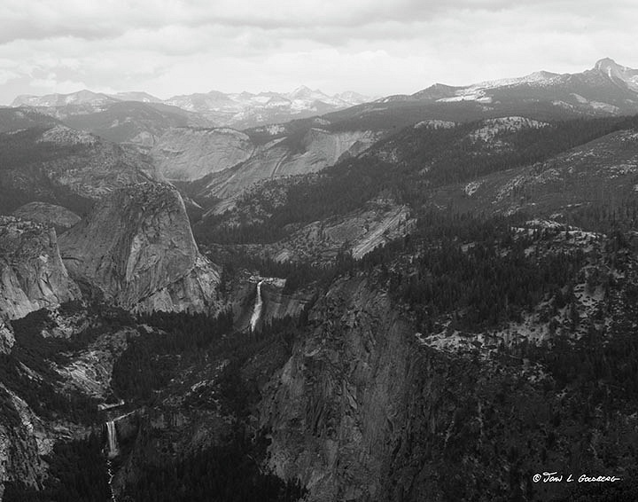 150405005BW Nevada and Vernal Falls from Washburn Point
