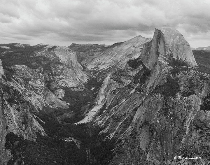 150405025BW Half Dome from Glacier Point