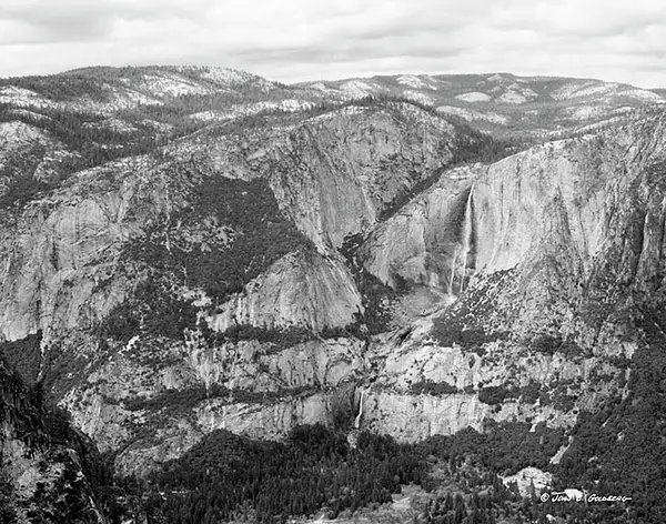 150405026BW Yosemite Falls from Glacier Point by John...