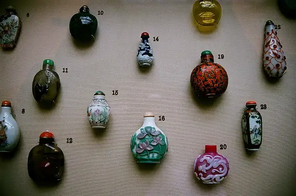 Snuff Bottles For Sale by Morganconway