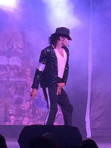 Michael Jackson is in the house by Lovethesun