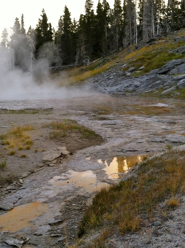 Solitary Geyser, Early Morning