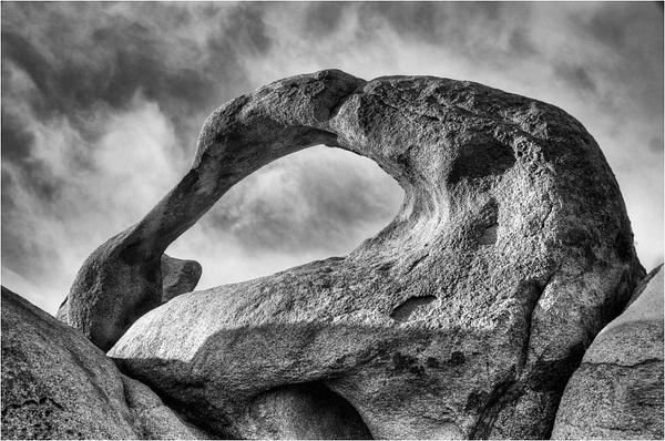 Mobius Arch Alabama Hills-Joan Field, APSA, 077819 - 2017 Showcase Competition - The Yerba Buena Chapter of the PSA 