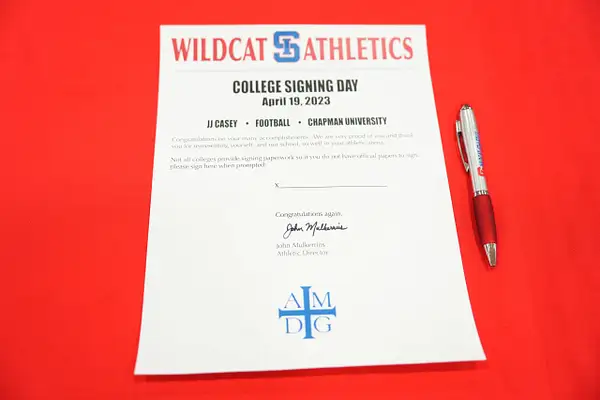Spring College Signing Day, Photos by Roberto Borja by...