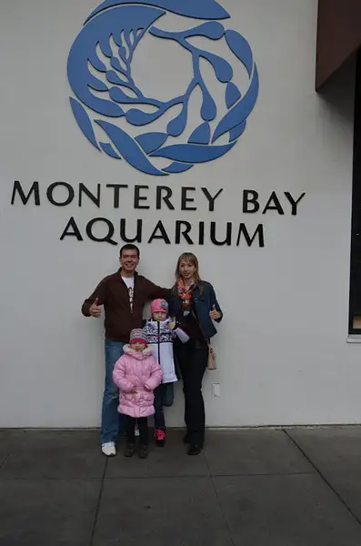 Monterey Aquarium by AndriyShegera