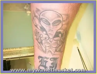 grey-and-black-ink-alien-tattoo by catherinebrightman