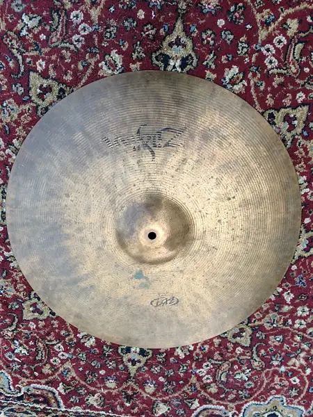 Zildjian ZBT 20' Ride by At99697 by At99697