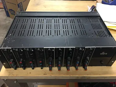 DBX 900 Rack
