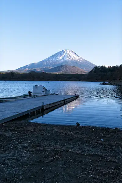Shoji Lake 1 by Greg Vickers