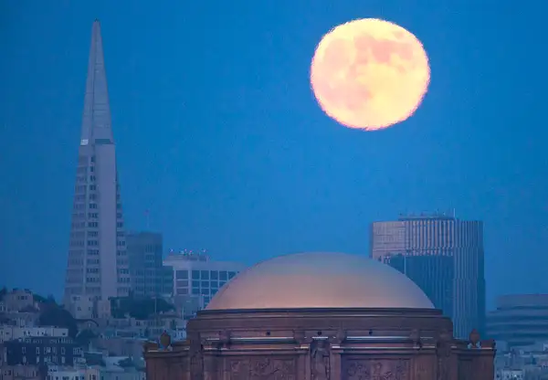 Moon over San Francisco by FLarson
