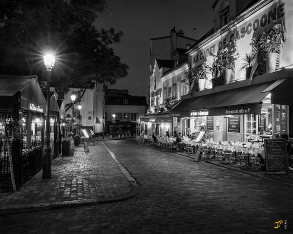 Cafes in Montmartre, Paris, France, 2021 - Black and Whites - Private Gallery 
