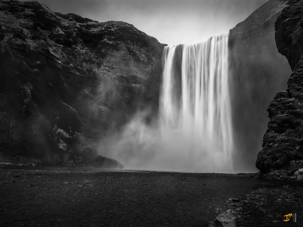 Skógafoss Waterfall, Iceland, 2023 - Landscapes B&amp;W - Thomas Speck Photography
