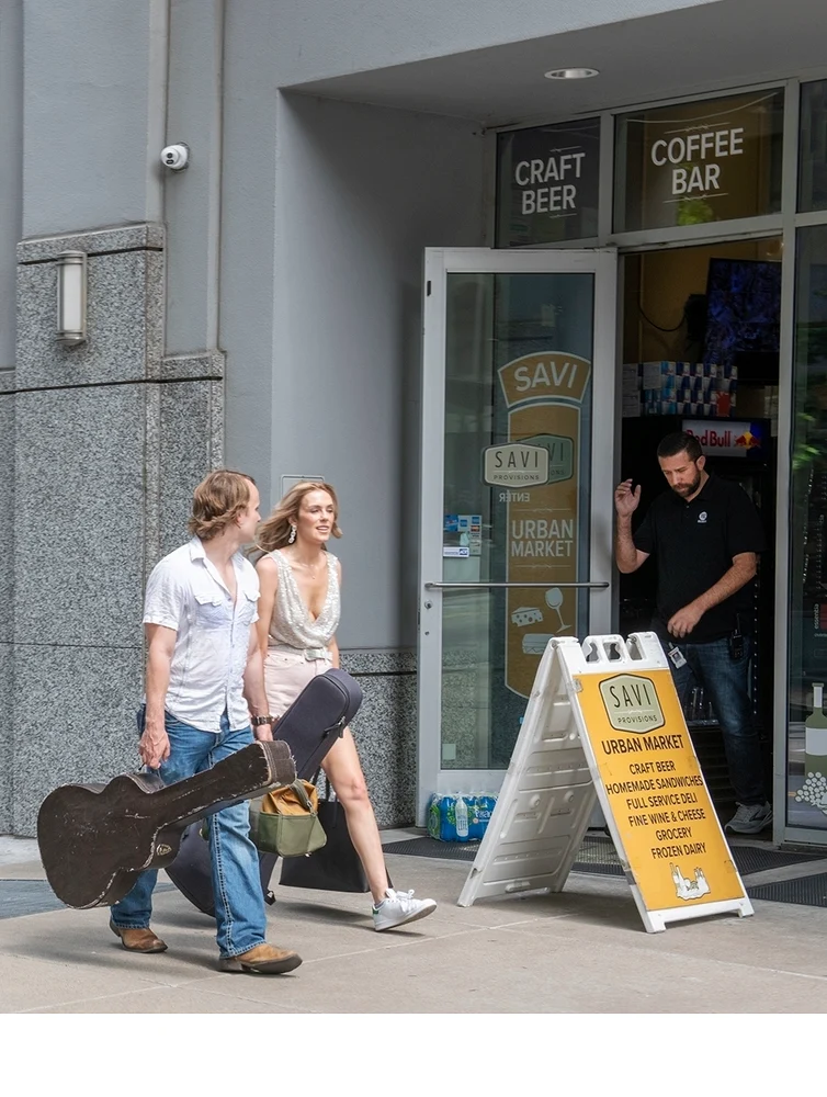 'Musicians walking in Nashville' (PA   Place) by Stephen Busch, Fellow - CC